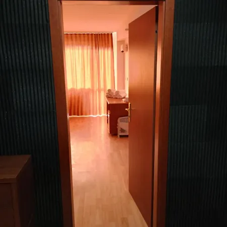 Mountain Paradise 1 - 1 Bedroom South Facing Balcony - 300mbps Wi-fi Apartman Banszko