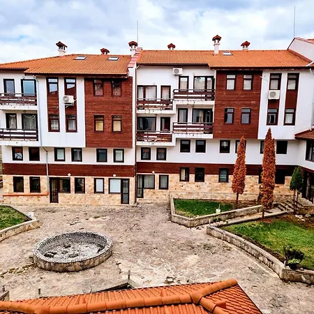 Mountain Paradise 1 - 1 Bedroom South Facing Balcony - 300mbps Wi-fi Bansko